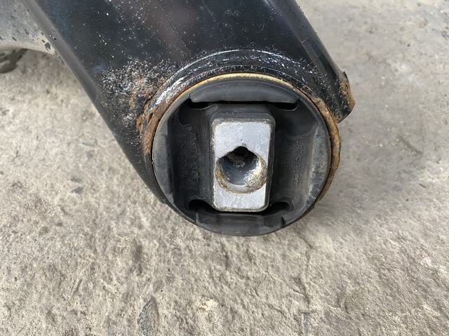 BMW 33316792505 Балка задней подвески (подрамник) в наличии Ирпень