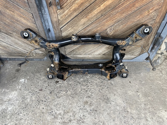 33316792505 BMW Балка задней подвески (подрамник) купить в Киев