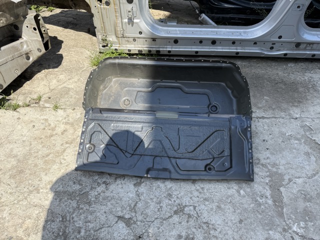 Ниша запаски 41007297912 BMW