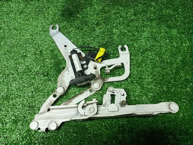 41007381782 BMW Петля капота правая купить в Кривой Рог