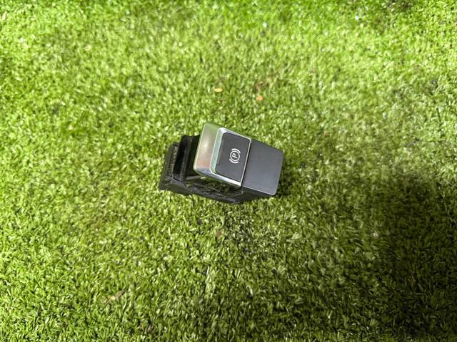 Кнопка электромеханического стояночного тормоза 4G1927225C VAG