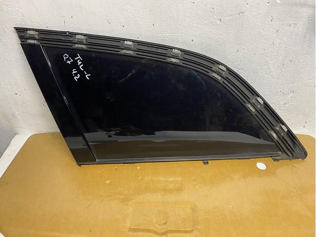 Стекло багажного отсека, левое 4L0845299 VAG