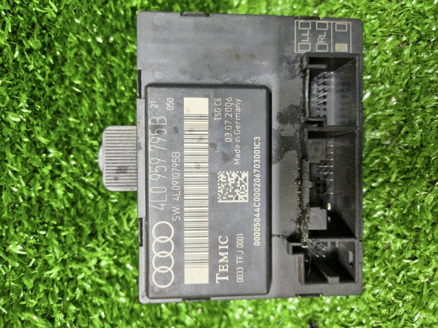 Блок комфорта задней двери 4L0959795B VAG