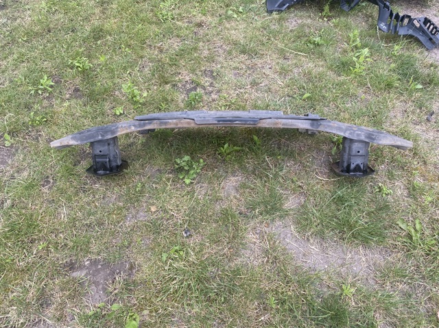 BMW 51127256927 Усилитель бампера заднего в наличии Павлоград