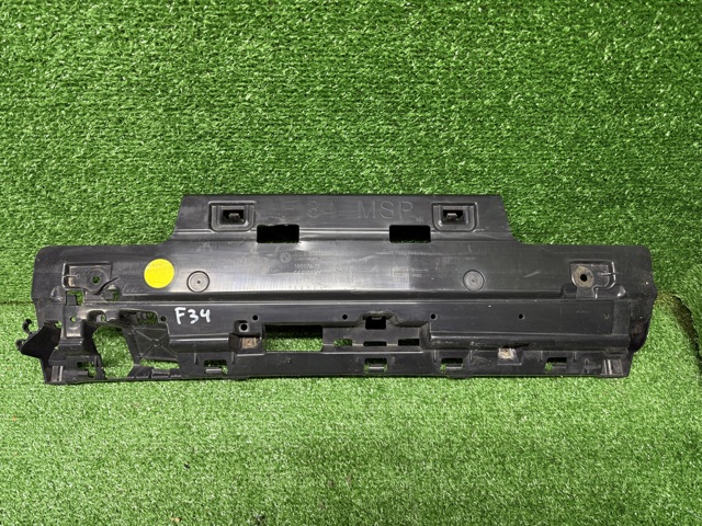 Кронштейн бампера заднего, центральный 51128057829 BMW