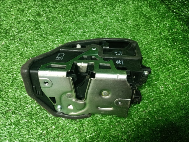 Замок передней левой двери 51217059973 BMW