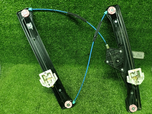 51337281886 BMW Стеклоподъемник передней правой двери купить в Ирпень