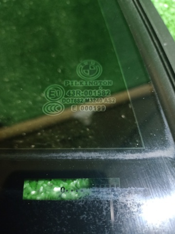 51357311246 Стекло-форточка двери задней правой купить Павлоград