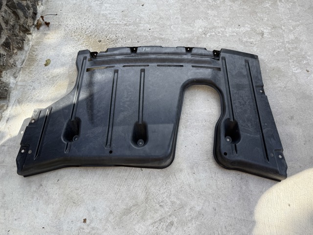 51717293610 BMW Молдинг стекла заднего купить в Сумы