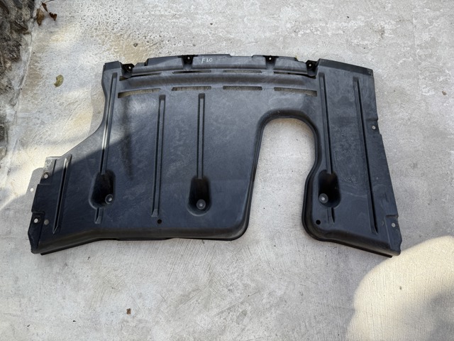 Молдинг заднего стекла 51717293610 BMW