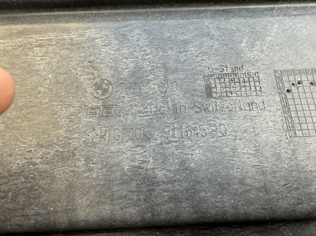 51717293610 BMW Молдинг стекла заднего купить в Львов