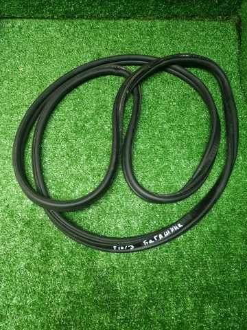 Уплотнитель багажника 51767260916 BMW