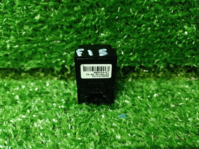 61319318704 BMW Кнопка салона привода крышки багажника (двери 3/5-й (ляды) купить в Киев