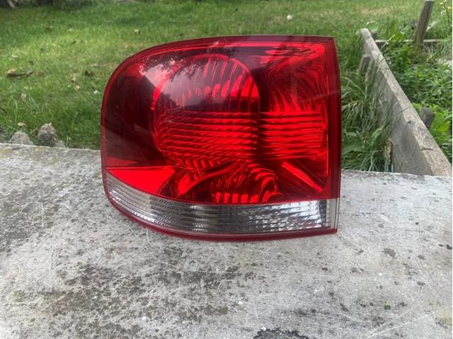 Задний левый внешний фонарь 7L6945095P VAG