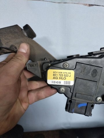 Педаль акселератора 8E1723523J VAG