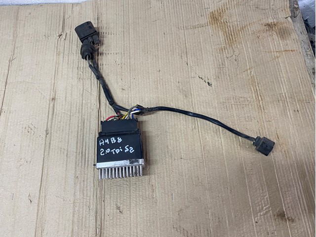 Регулятор оборотов вентилятора, блок управления 8K0959501F VAG
