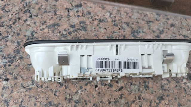 VAG 8T0947111A в наличии Ирпень