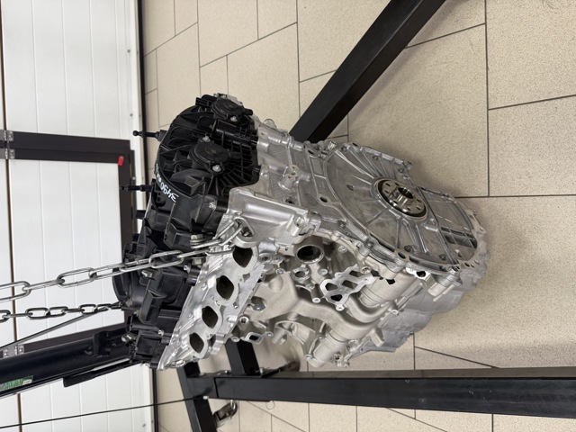 Мотор в сборе 11005A54F82 BMW