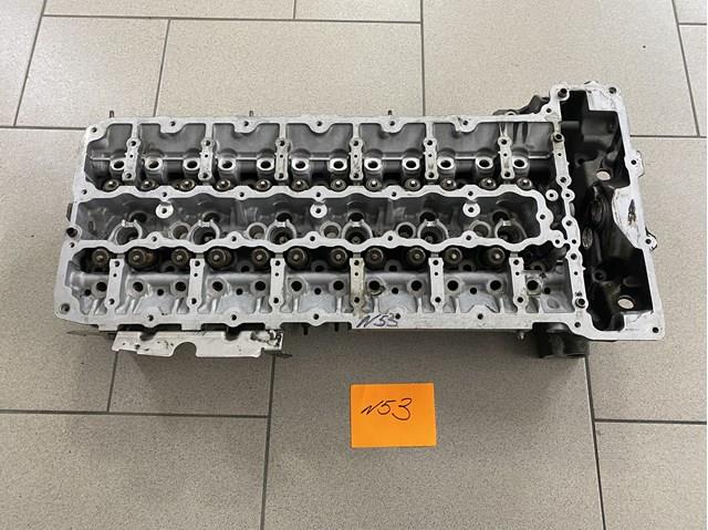 Головка блока цилиндров (ГБЦ) 11127566806 BMW