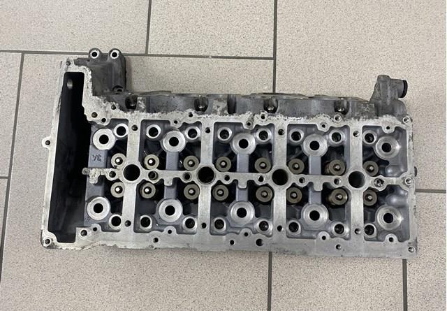 Головка блока в сборе c распредвалами 11127810463 BMW