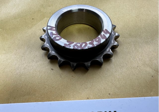 Звездочка-шестерня привода коленвала двигателя 11317603944 BMW