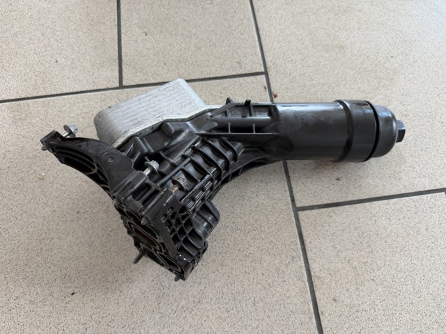  Корпус масляного фильтра 11428580414 BMW
