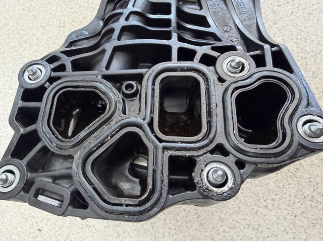 11428649177 BMW Корпус масляного фильтра купить в Каменское
