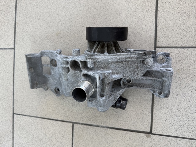 Помпа охлаждения 11518631940 BMW