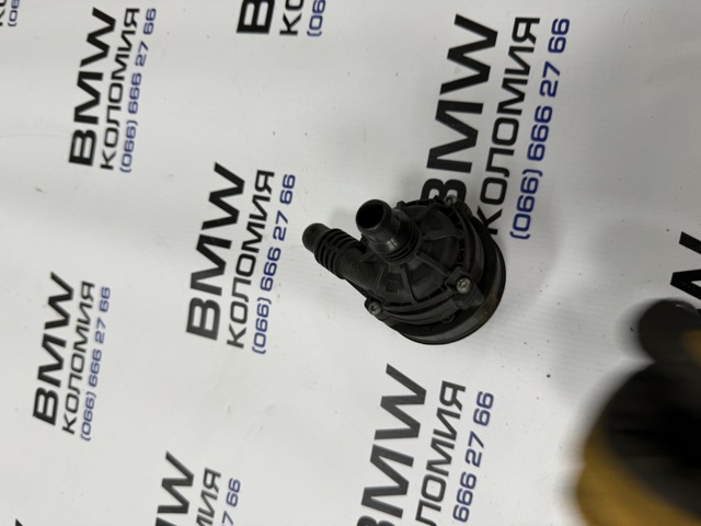 Помпа водяная, (насос) охлаждения, дополнительный электрический 11518651287 BMW