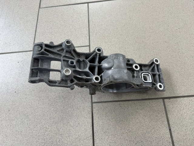 11518678905 BMW Помпа водяная (насос) охлаждения купить в Винница