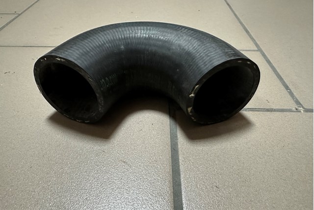 BMW 11531275398 Шланг (патрубок) водяного насоса нагнетательный в наличии Черновцы