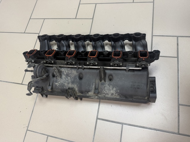 11617789287 BMW Впускной коллектор купить в Ужгород