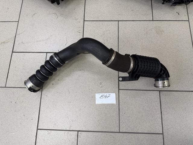 Шланг интеркуллера 11618577233 BMW