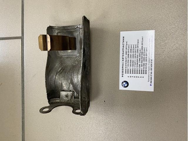 Крышка выпускного коллектора 11627787650 BMW