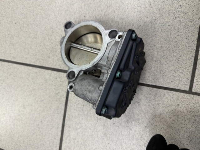 Дроссельная заслонка в сборе 13547619008 BMW