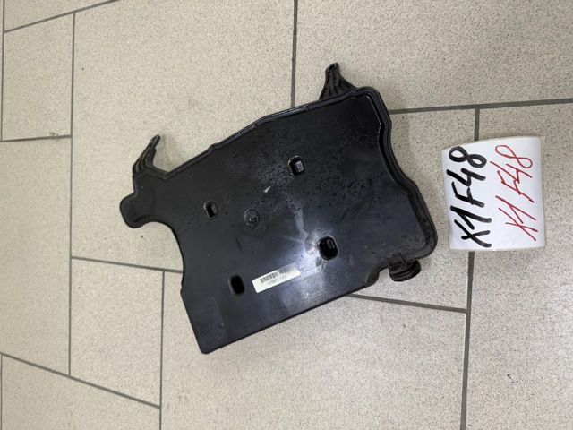 13718570016 BMW купить в Сумы