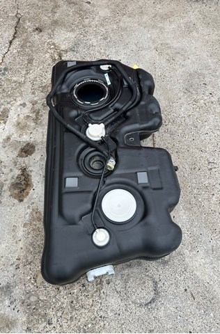 16117453430 BMW Бензобак купить в Черновцы