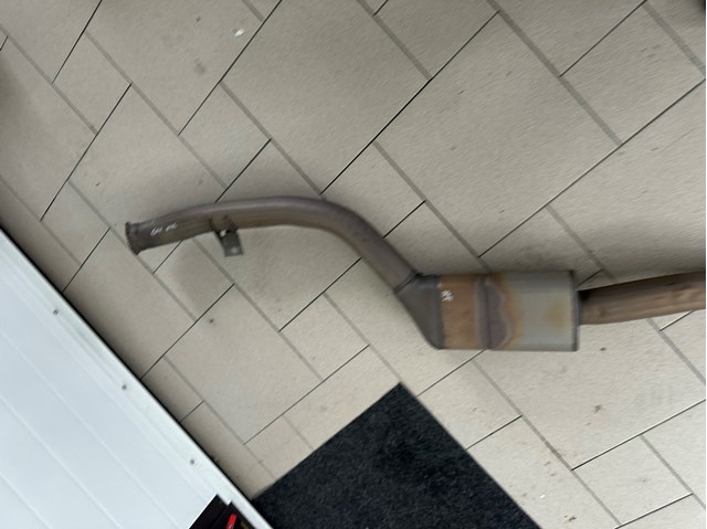 18308693941 BMW Глушитель, центральная часть купить в Киев