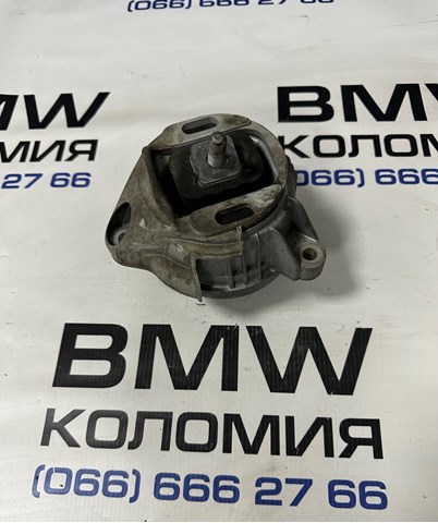 Правая опора двигателя 22116785716 BMW