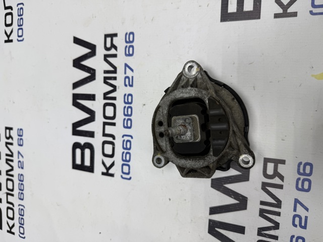 Подушка мотора правая 22116850482 BMW
