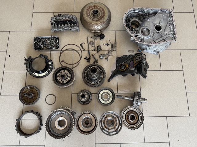 Коробка автомат 24005A2AC40 BMW