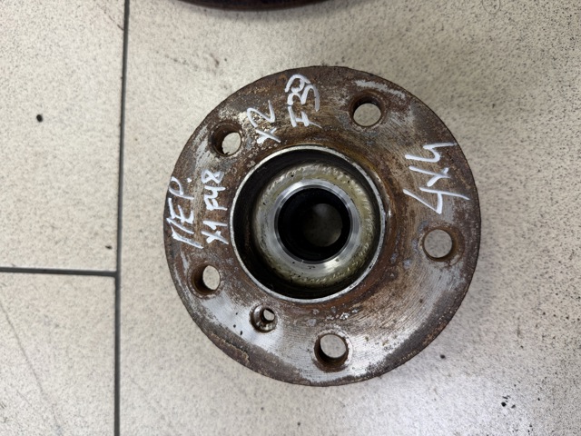 Ступица (передняя) 31208845775 BMW