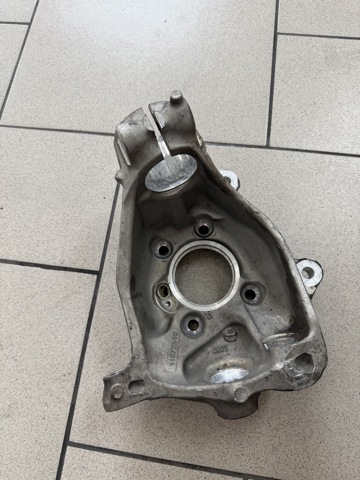 Ось передняя и поворотные кулаки 31216878612 BMW