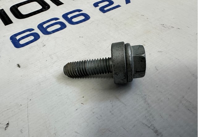 31306869931 BMW Болт крепления переднего рычага, нижнего купить в Днепр