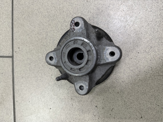 Опора стойки амортизатора переднего 31306889272 BMW