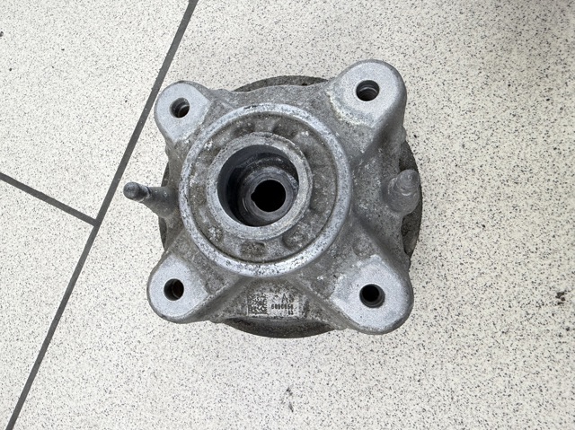 Опора стойки амортизатора переднего 31306890656 BMW