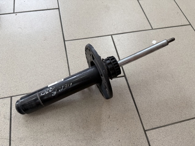Стойка передняя правая 31316879310 BMW