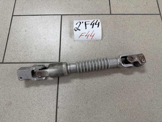 Вал рулевой колонки, нижний 32306872144 BMW