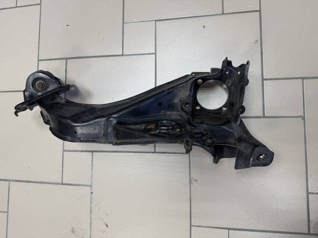 Ступицы задних колес 33306898964 BMW