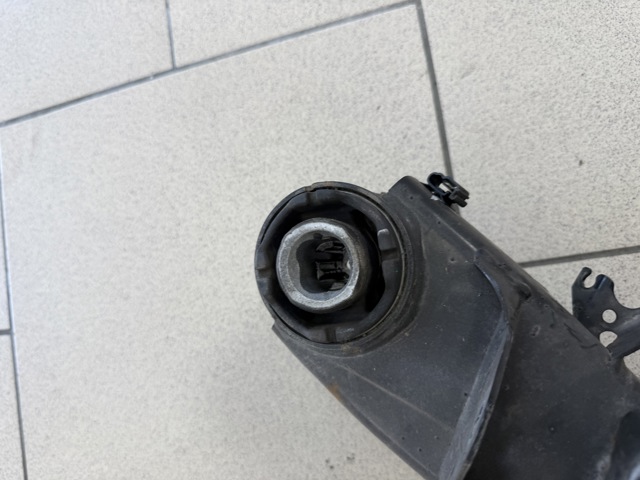 33316877393 BMW Подрамник задний купить в Тернополь